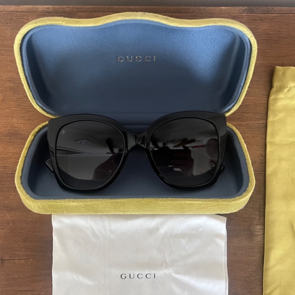 Gucci Sunglasses GG0495S - Picture 2 of 12